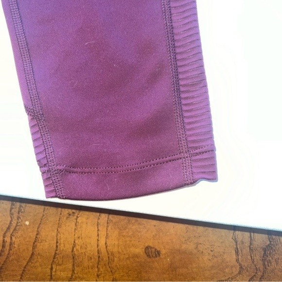 EUC ADIDAS CLIMALITE Size L Womens Stretch Pull On Athletic Cropped Leggings (T) - Picture 2 of 6